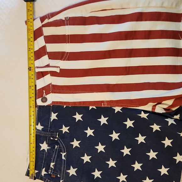 Judy Blue High Rise Americana Jean Shorts Size 1XL - Picture 11 of 14
